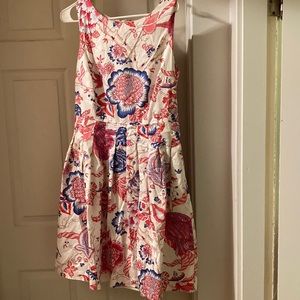 Floral print sleeveless dress